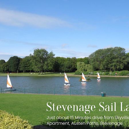 Appartamento Skyvillion-Stevenage Amazing 3Bed House, Garden, Free Off Street Parking For 2 Cars, Wifi Esterno foto